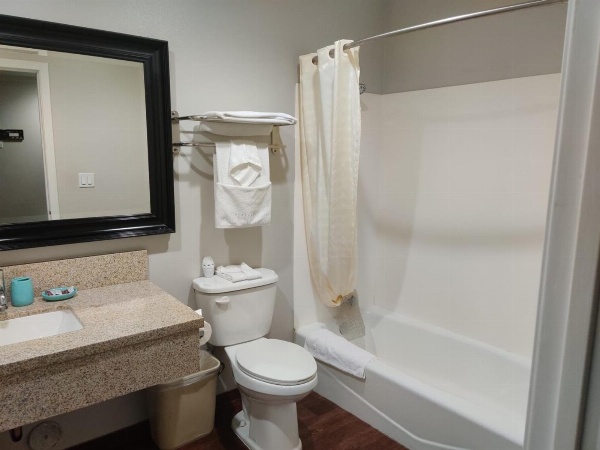 LYFE INN & SUITES by AGA - LAX Airport image 26